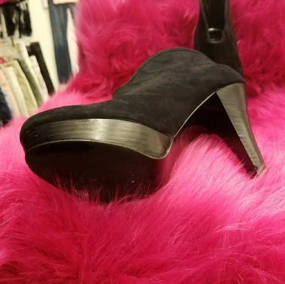 Booties - Picture 3 of 3